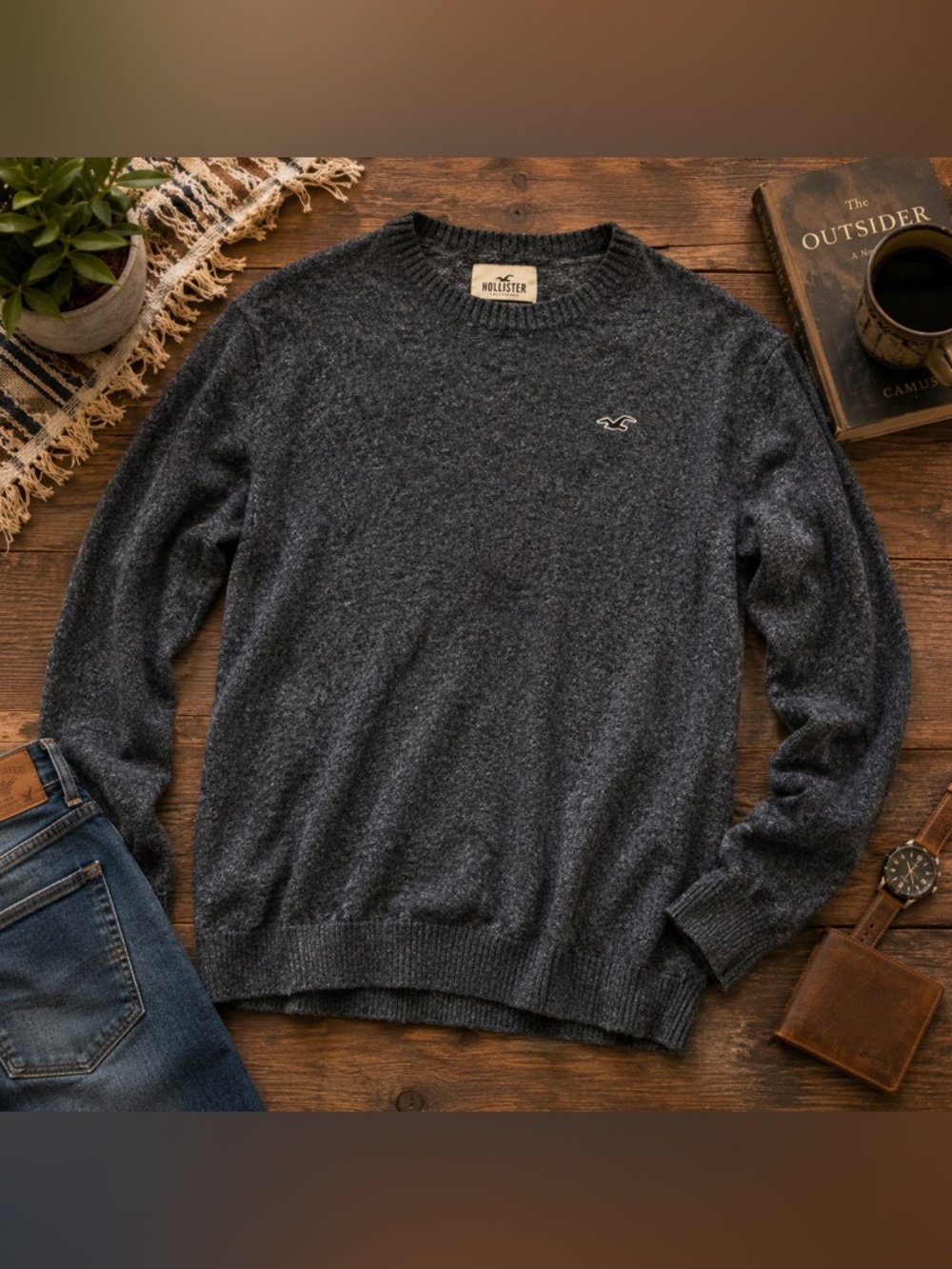 Hollister Gray Crewneck Sweater XL Soft Knit Pullover Long Sleeve Logo Casual
